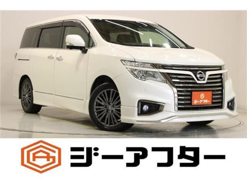 NISSAN ELGRAND