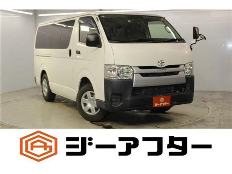 TOYOTA HIACE