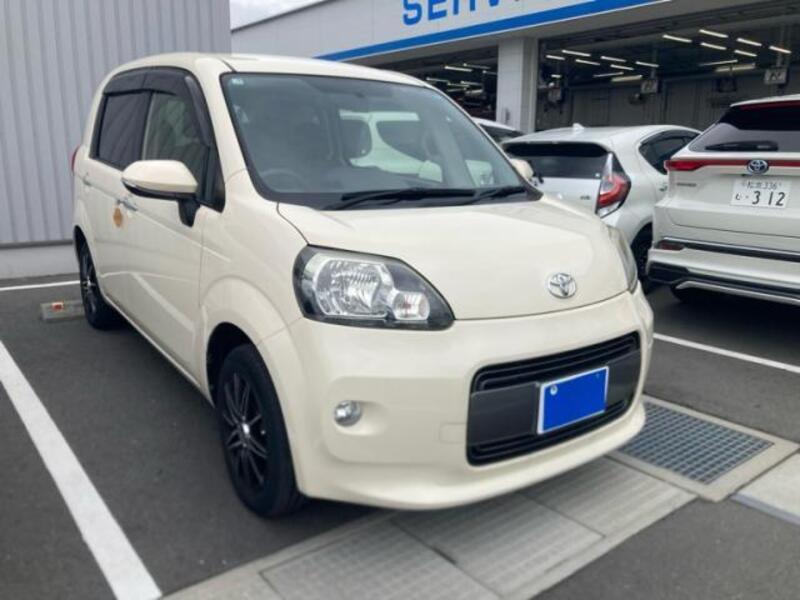 TOYOTA PORTE