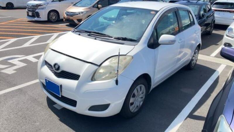 TOYOTA VITZ