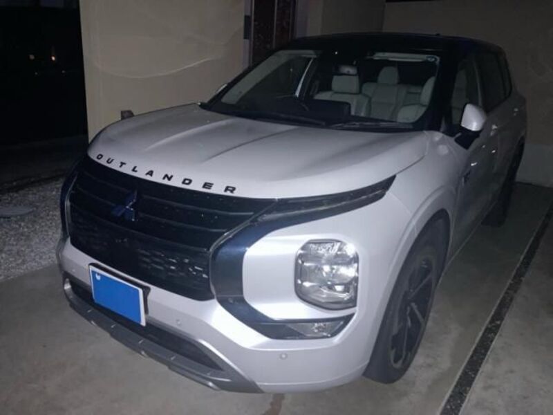 MITSUBISHI OUTLANDER PHEV