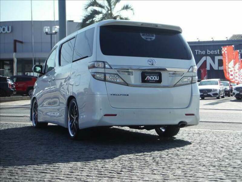 VELLFIRE