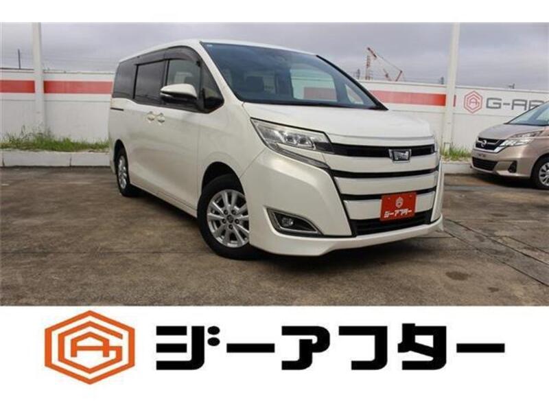 TOYOTA NOAH
