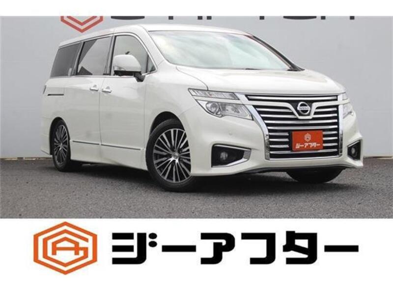 NISSAN ELGRAND