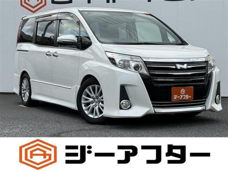 TOYOTA NOAH