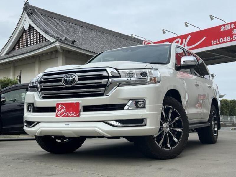 TOYOTA LAND CRUISER