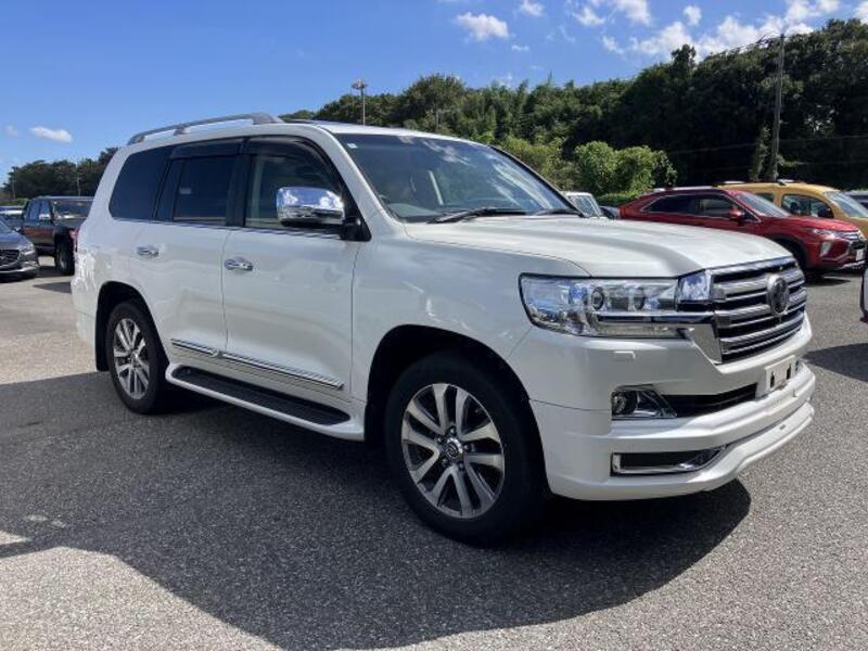 TOYOTA LAND CRUISER