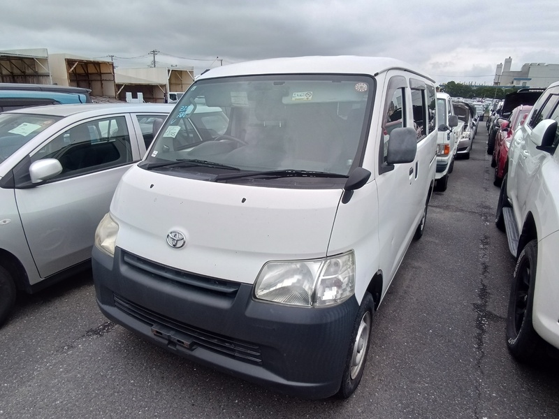 TOYOTA Liteace Van