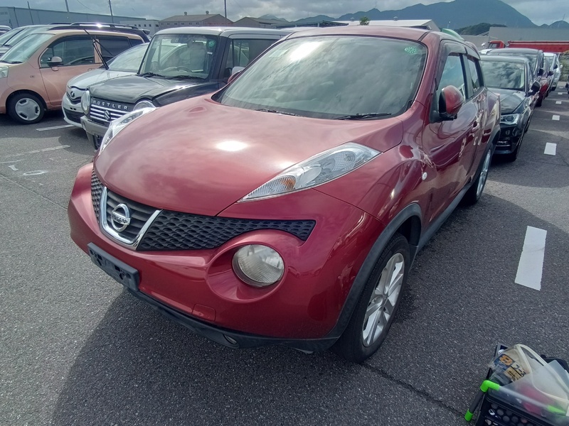NISSAN JUKE
