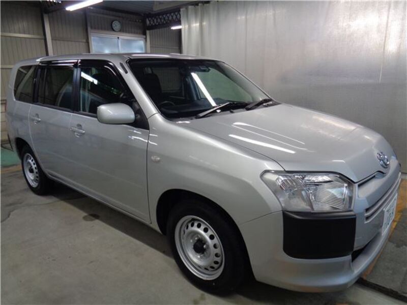 TOYOTA SUCCEED