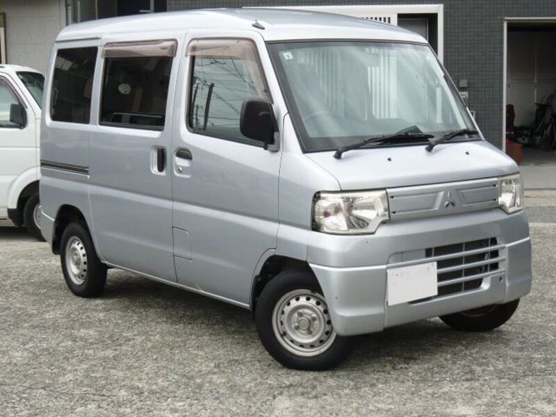 MITSUBISHI MINICAB VAN