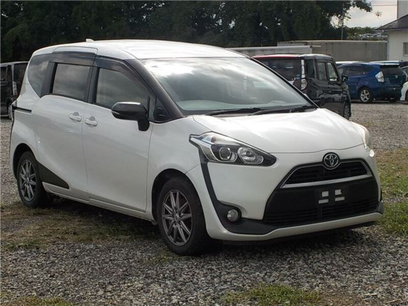 TOYOTA SIENTA