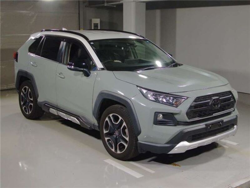 TOYOTA RAV4