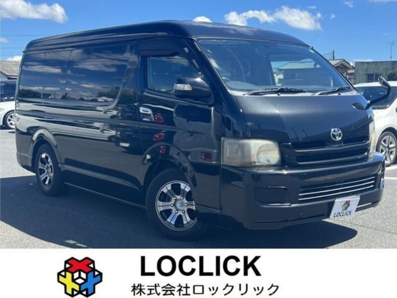 TOYOTA HIACE