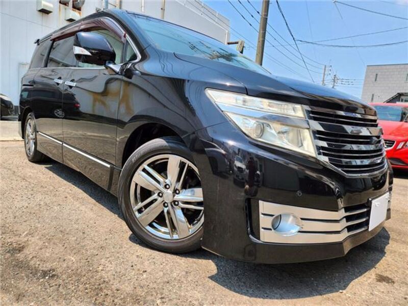 NISSAN ELGRAND