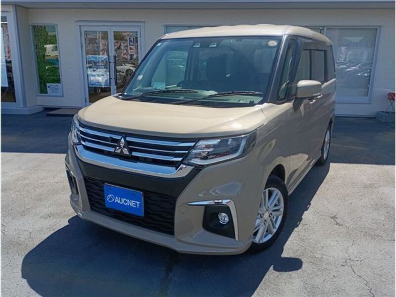MITSUBISHI DELICA D2