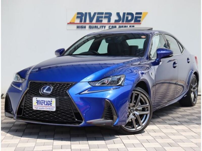 LEXUS IS