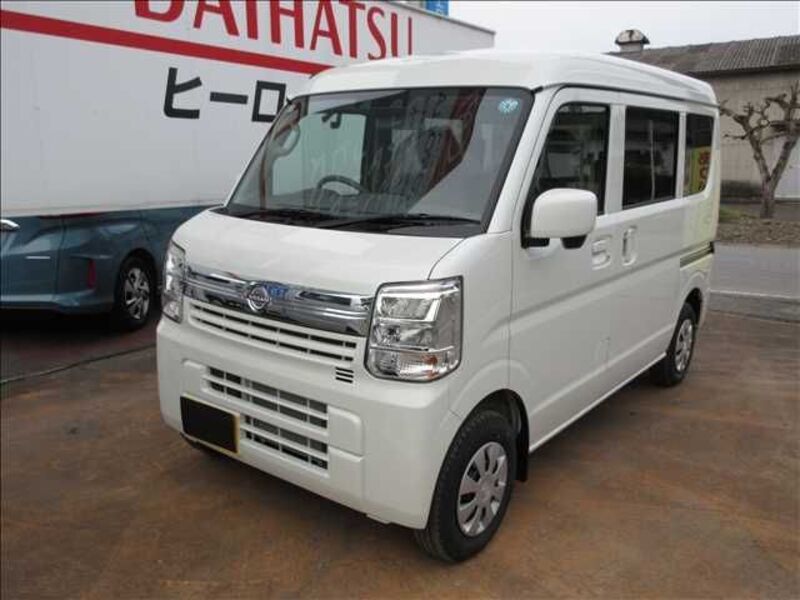 NISSAN CLIPPER VAN