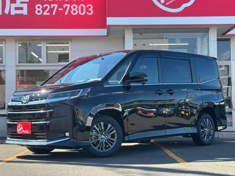 TOYOTA NOAH