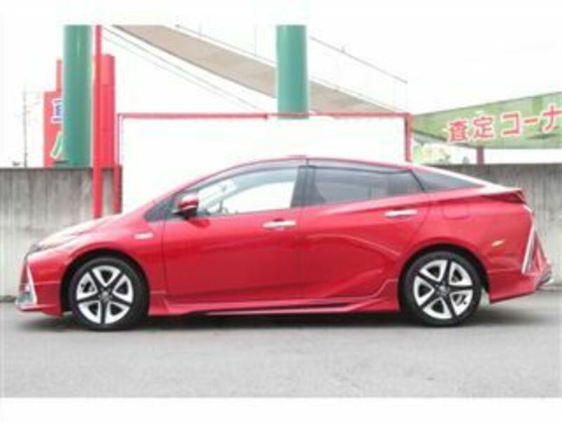 PRIUS PHV