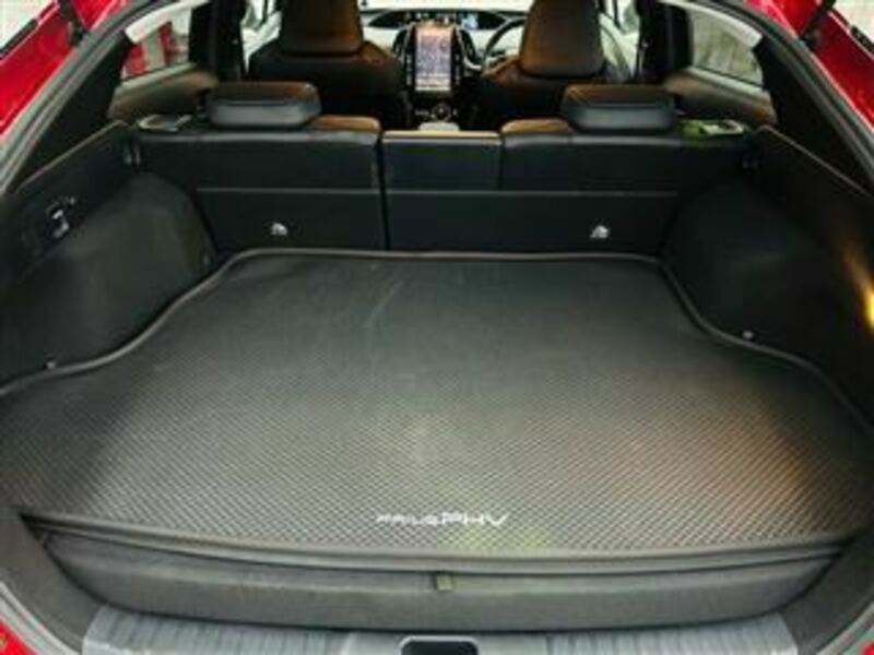 PRIUS PHV