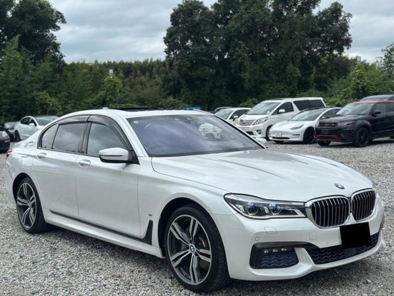 BMW 7 SERIES