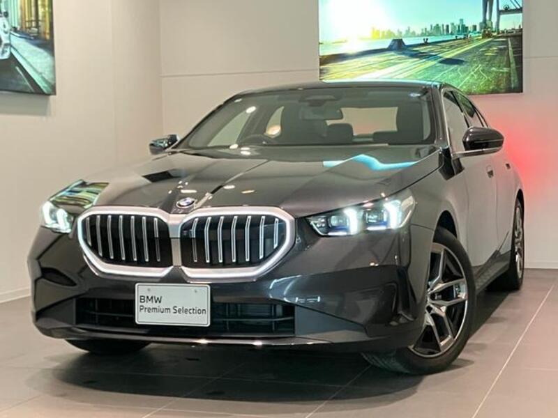BMW 5 SERIES