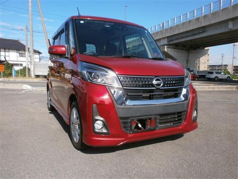 NISSAN DAYZ ROOX