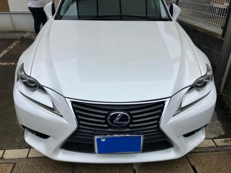 LEXUS IS