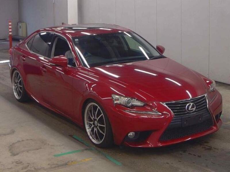 LEXUS IS
