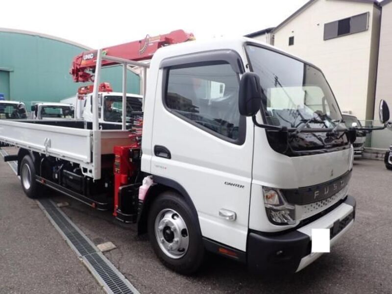 MITSUBISHI CANTER