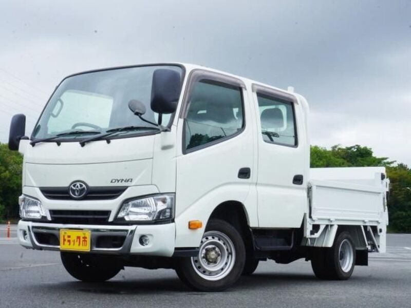 TOYOTA DYNA