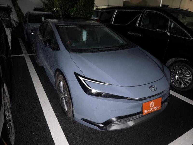 TOYOTA PRIUS
