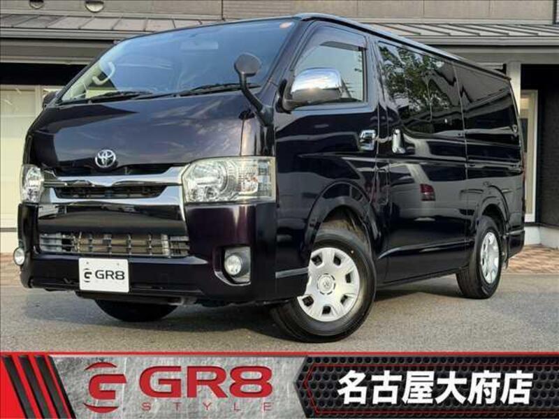 TOYOTA HIACE VAN