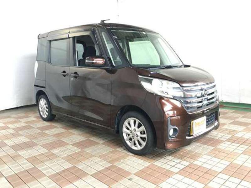 NISSAN DAYZ ROOX