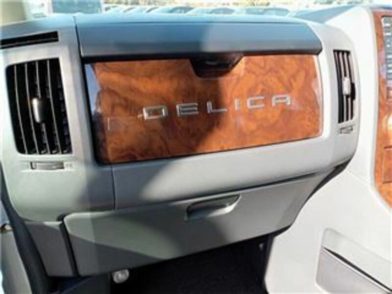 DELICA D5
