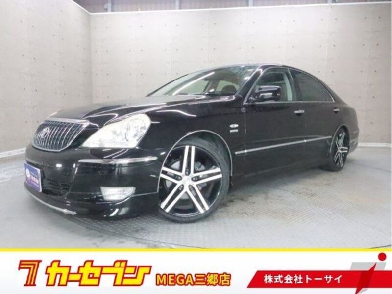 TOYOTA CROWN MAJESTA