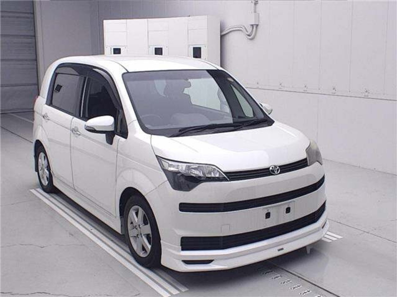 TOYOTA SPADE