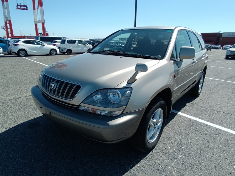 TOYOTA HARRIER