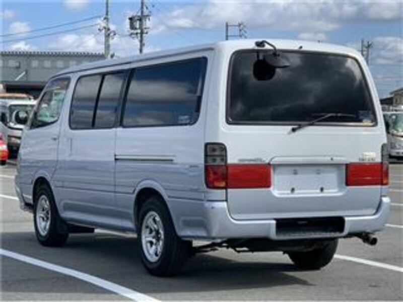 HIACE VAN