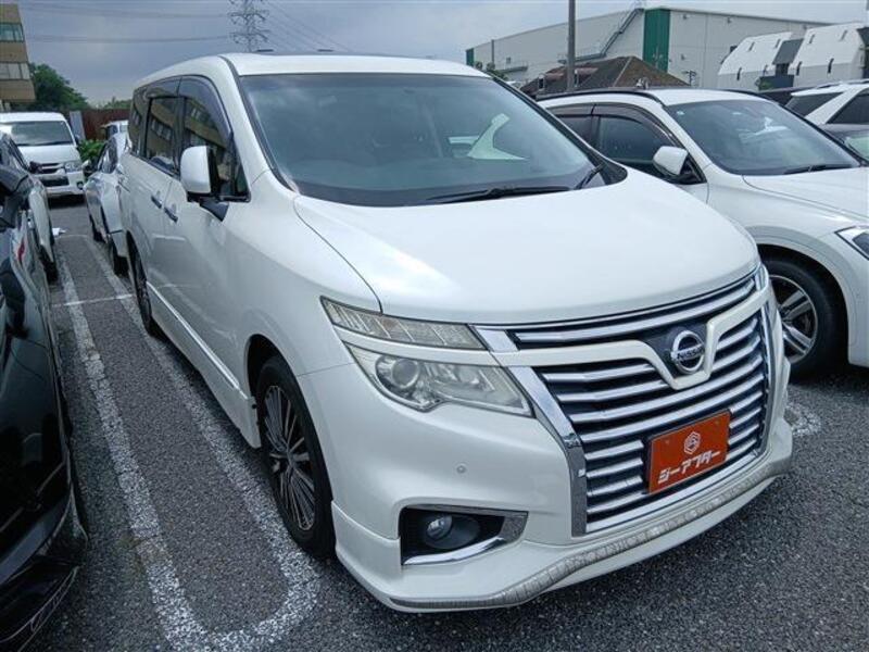 NISSAN ELGRAND