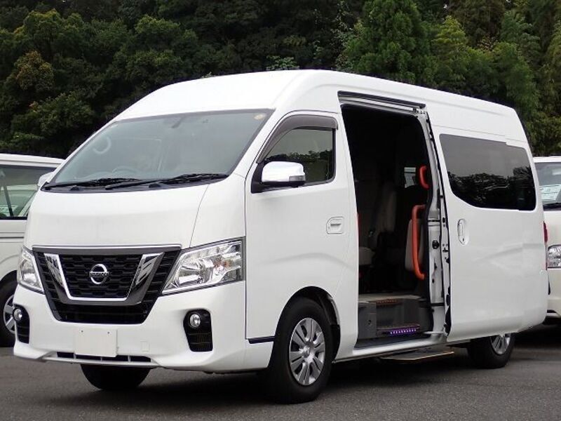 NISSAN NV350 CARAVAN WAGON