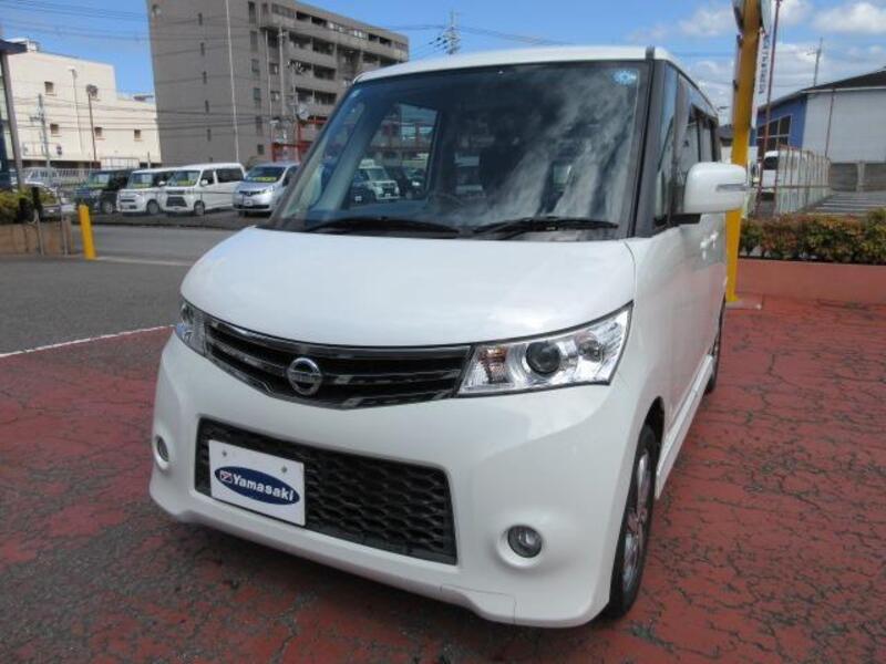 NISSAN ROOX