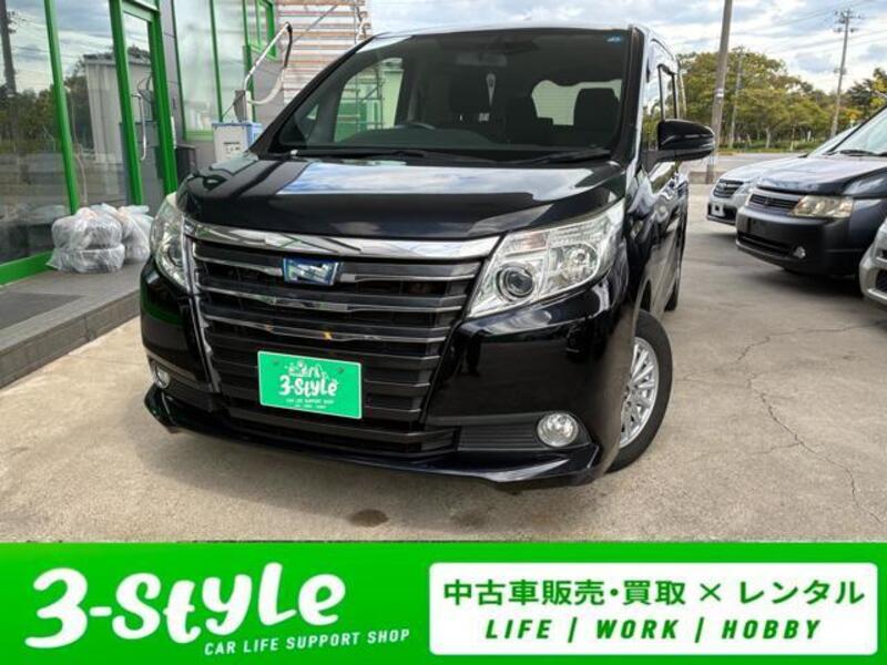 TOYOTA NOAH