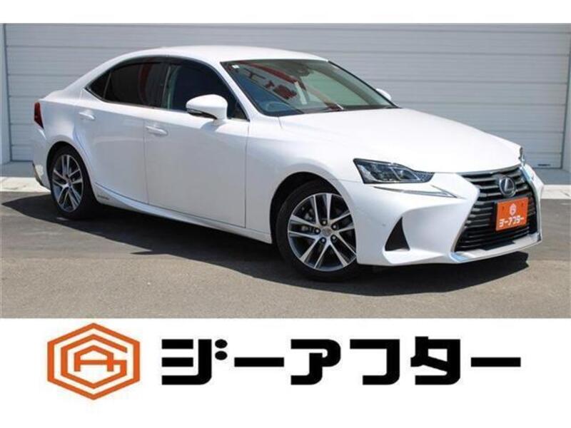 LEXUS IS
