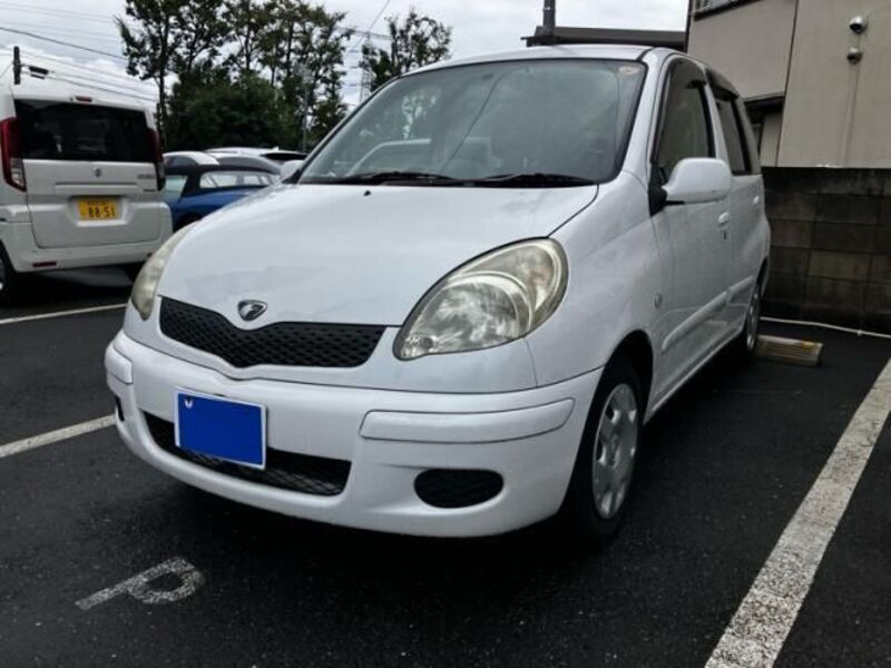 TOYOTA FUN CARGO