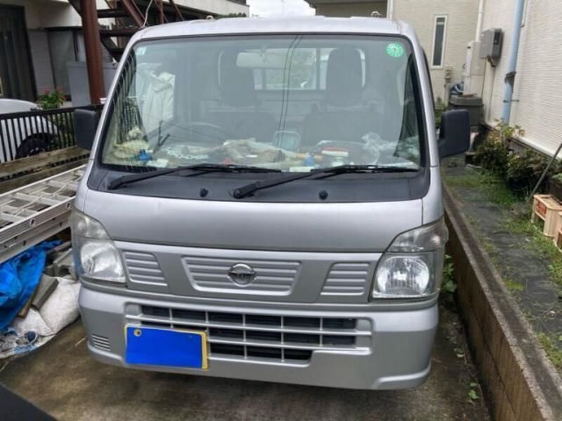 NISSAN NT100 CLIPPER