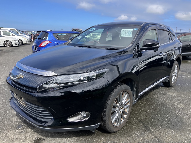 TOYOTA HARRIER