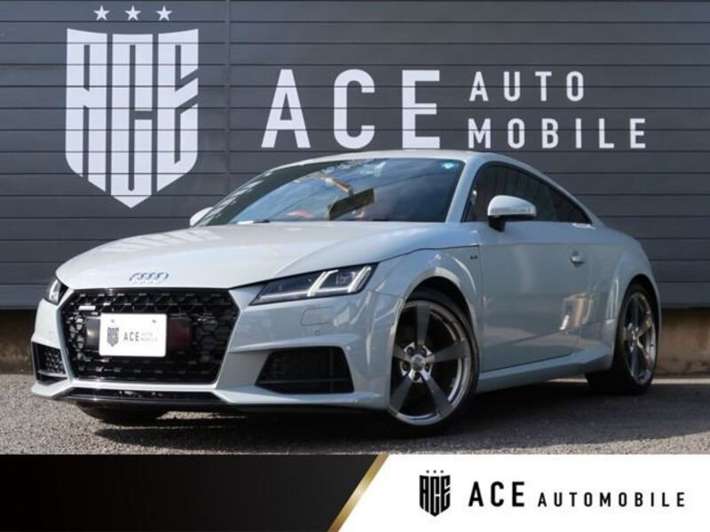 AUDI TT