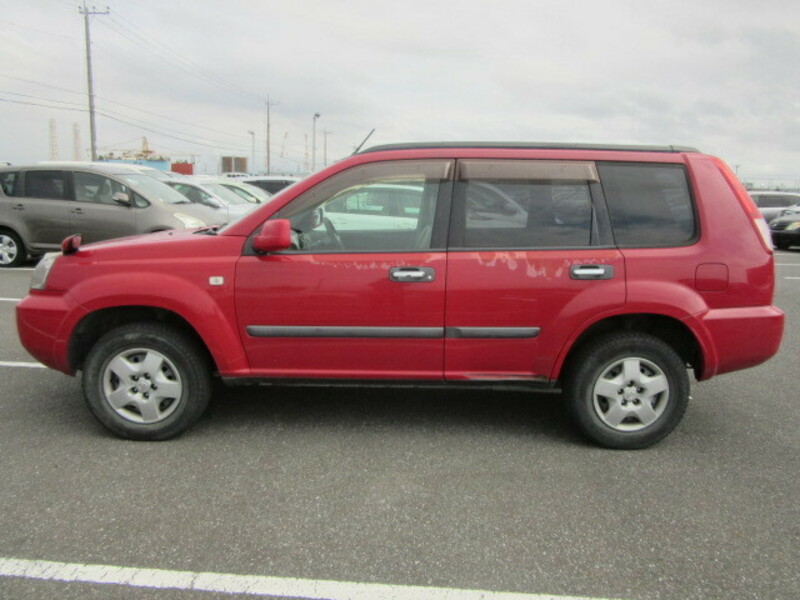 X-TRAIL